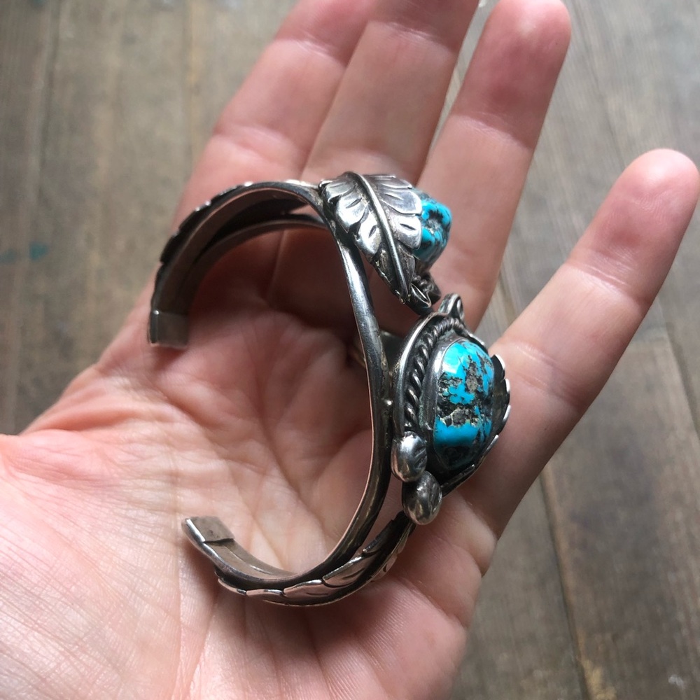 Vintage chunky turquoise cuff - Picture 3 of 8
